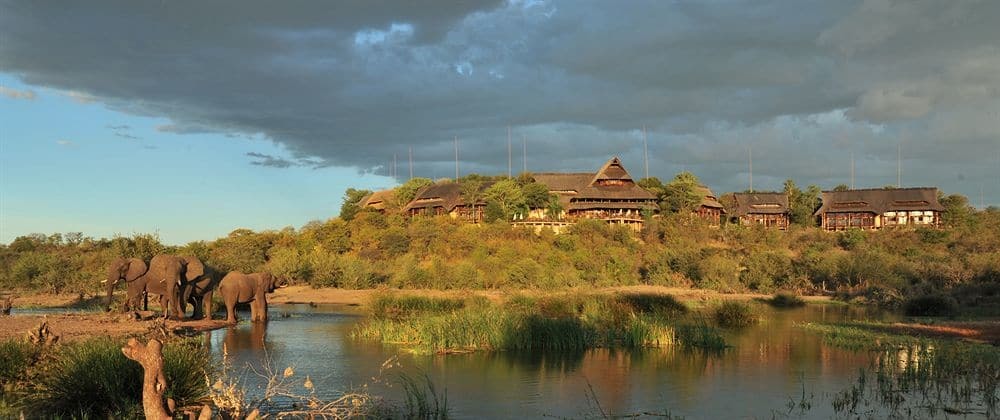 Victoria Falls Safari Lodge Kültér fotó